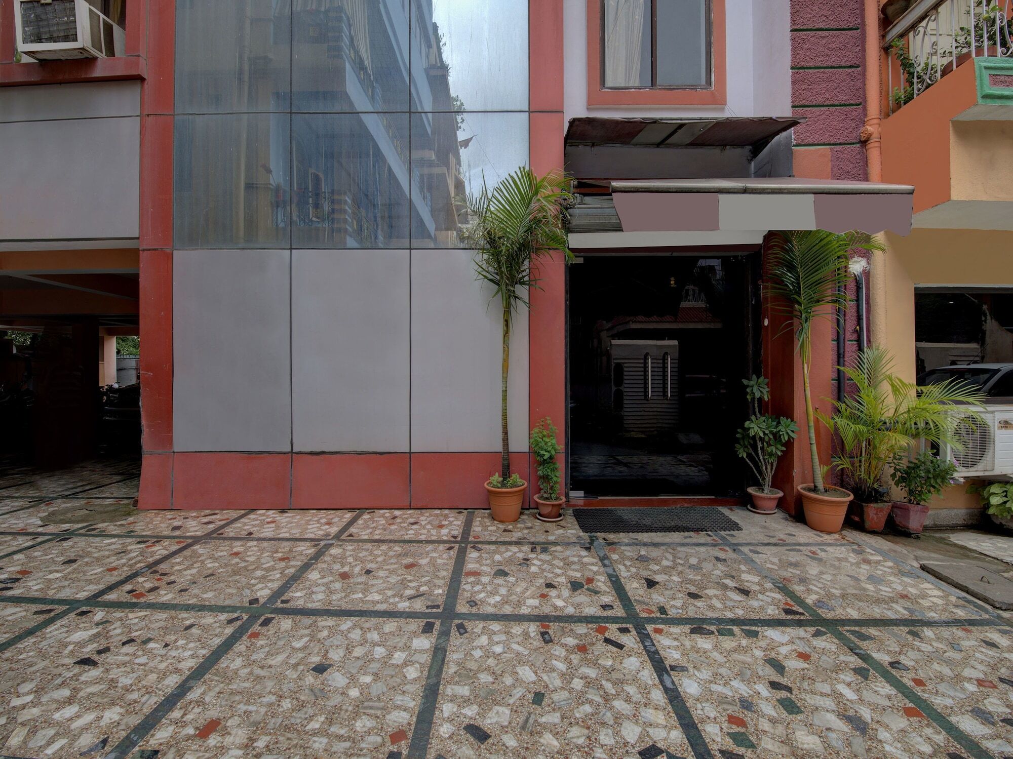 Oyo 4275 Hotel Sunraj Residency Ranchi Ngoại thất bức ảnh